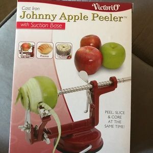 Apple Peeler Cast Iron “Johnny Apple Peeler”